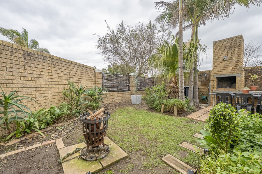 To Let 2 Bedroom Property for Rent in Sonstraal Heights Western Cape